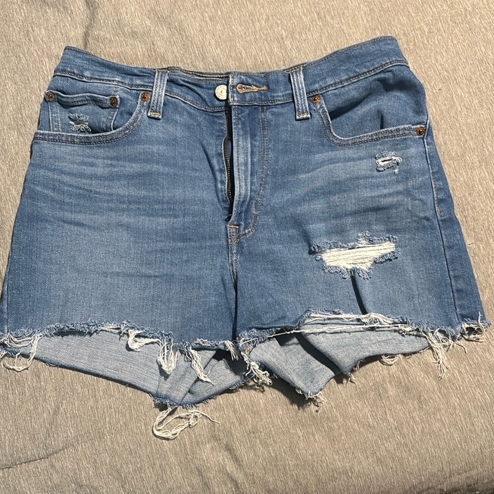 LEVIS DENIM SHORTS